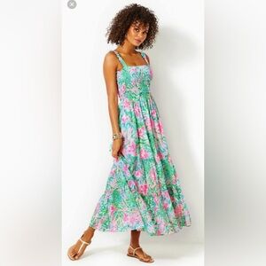 NWT Lilly Pulitzer Hadly smocked cotton maxi dress

Amalfi Blue Leaf It Wild